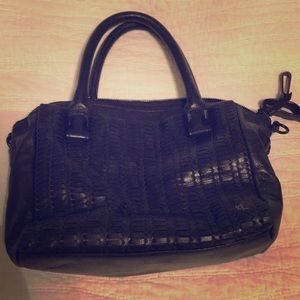 Elliot Lucca  beautiful black leather purse